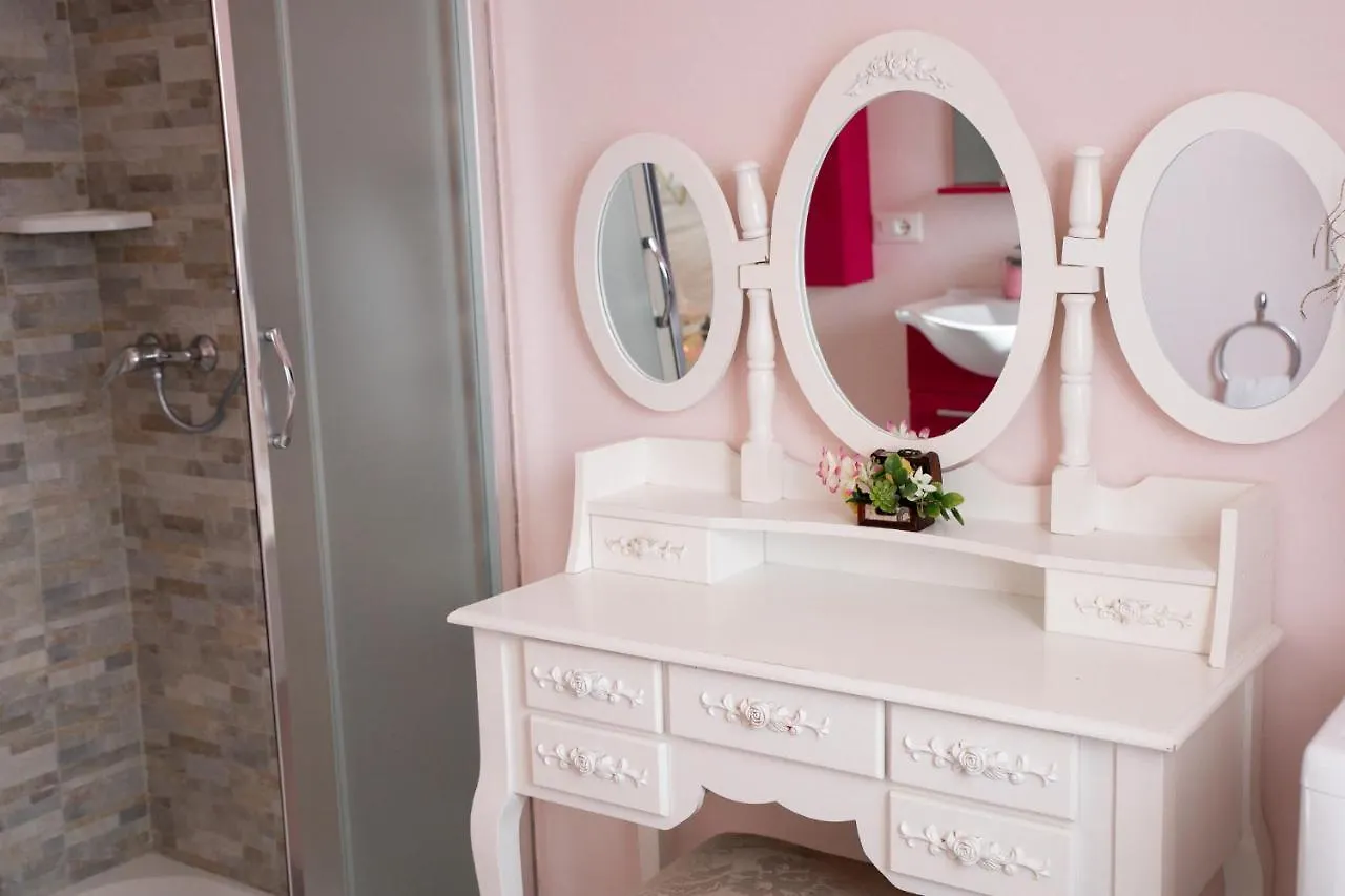 Villetta Tinmar Barbie House Verona 0*,  Italien
