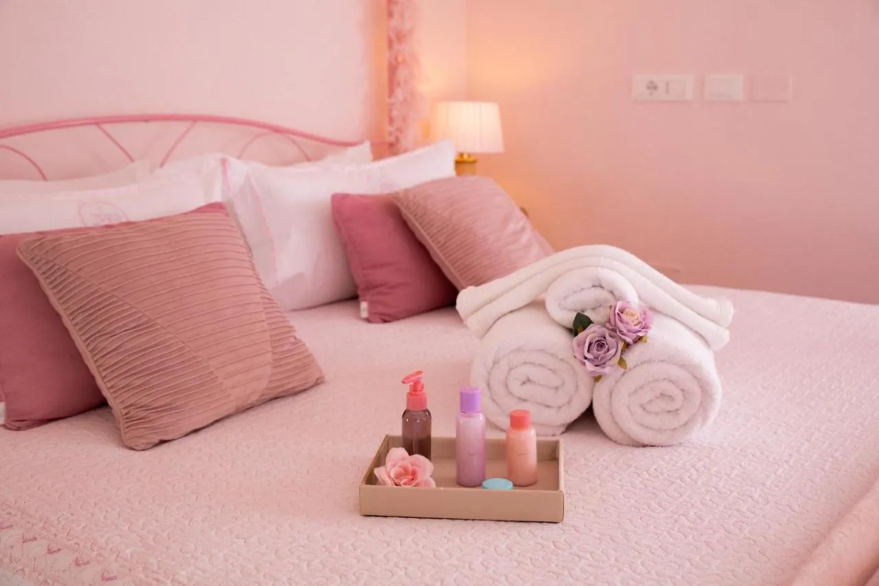 בית נופש Villetta Tinmar Barbie House ורונה