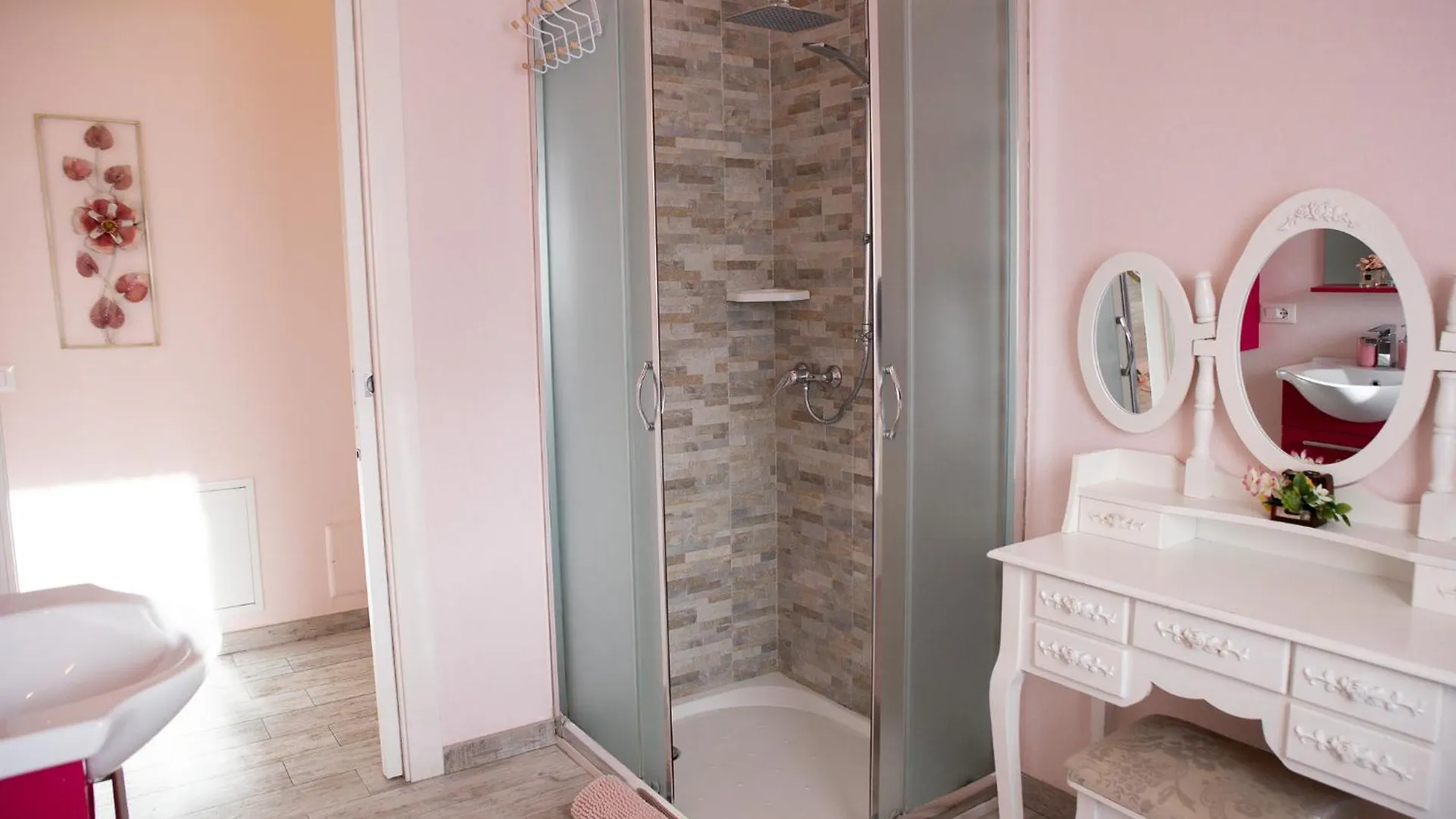 בית נופש Villetta Tinmar Barbie House ורונה