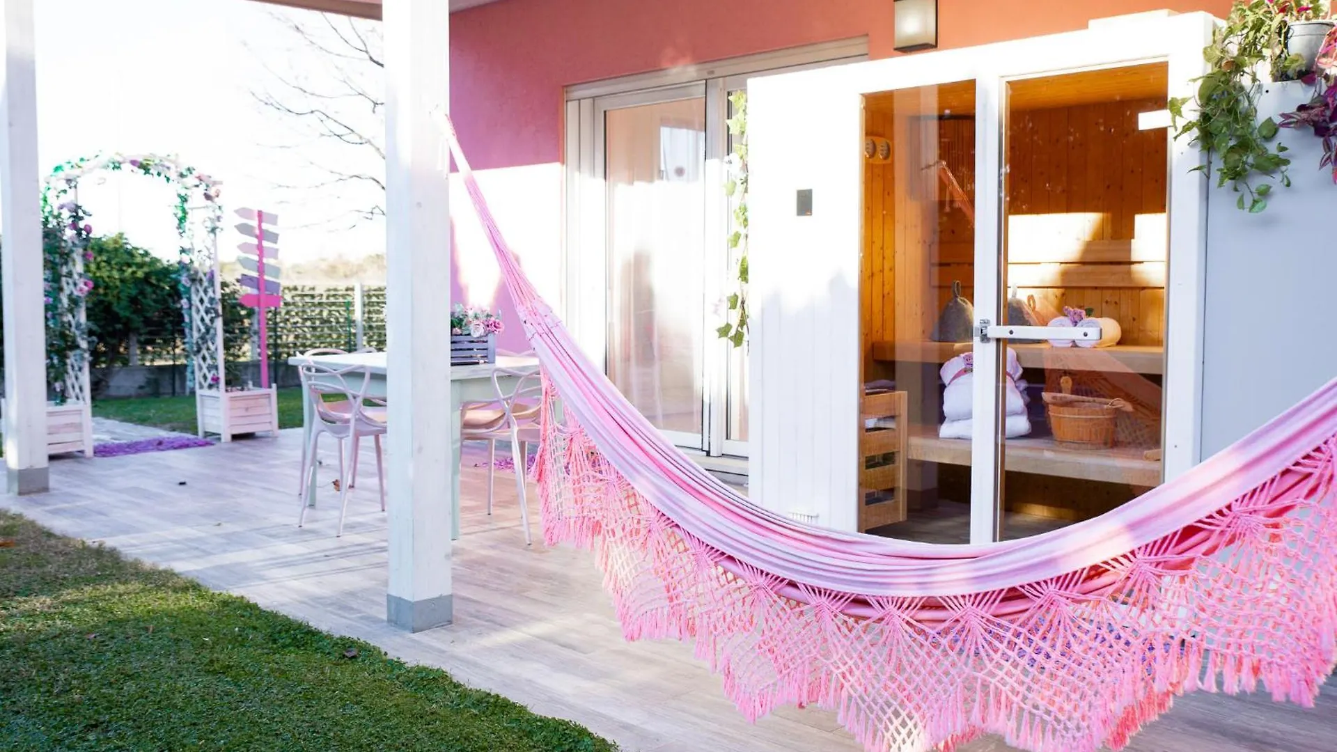 Villetta Tinmar Barbie House ורונה 0*,